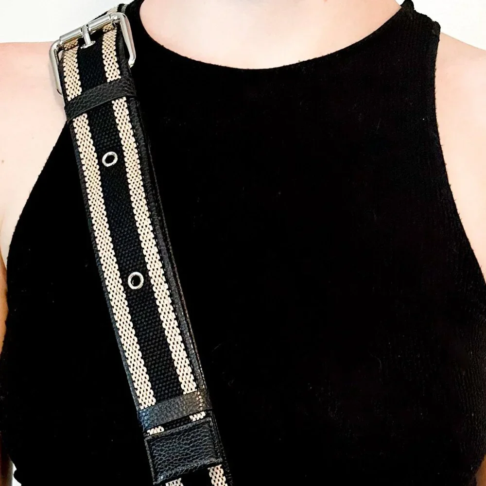 N/A versatile black